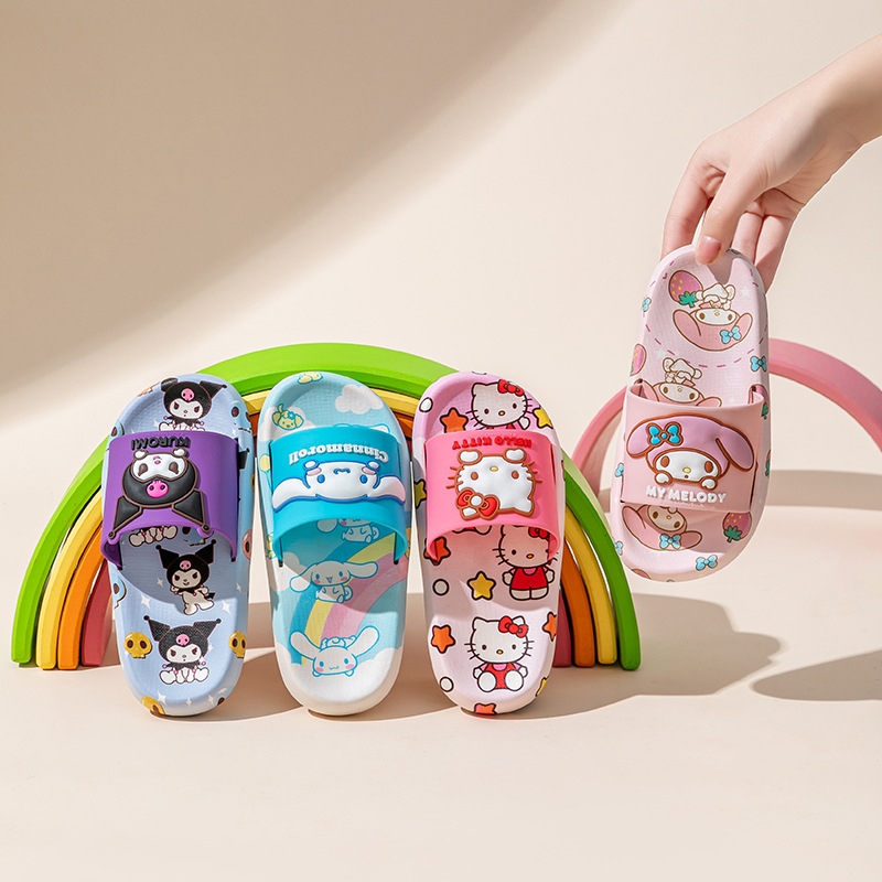 ハローキティ ビーチサンダル：夏用、室内用、屋外用、浴室用、 - Home Bathroom Accessories のレビューと価格